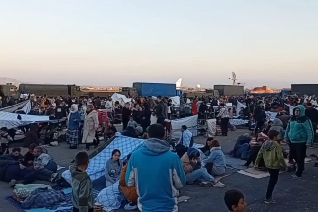 Syria: Giao tranh làm 1.500 người chết, người dân vào căn cứ Nga trú ẩn