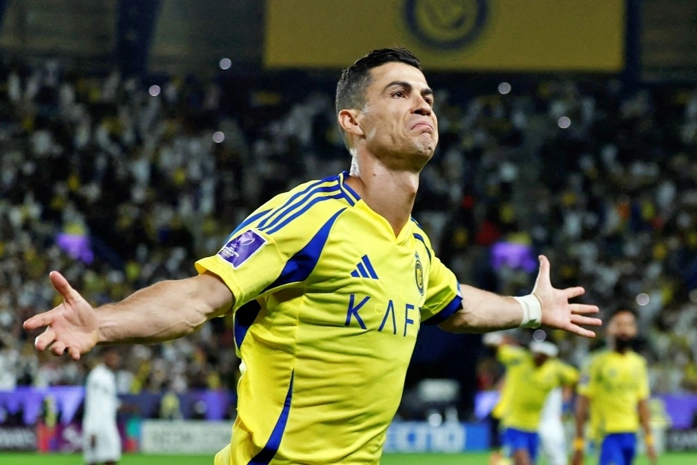 C.Ronaldo "lão hóa ngược", hiệu suất hiếm thấy trong lịch sử