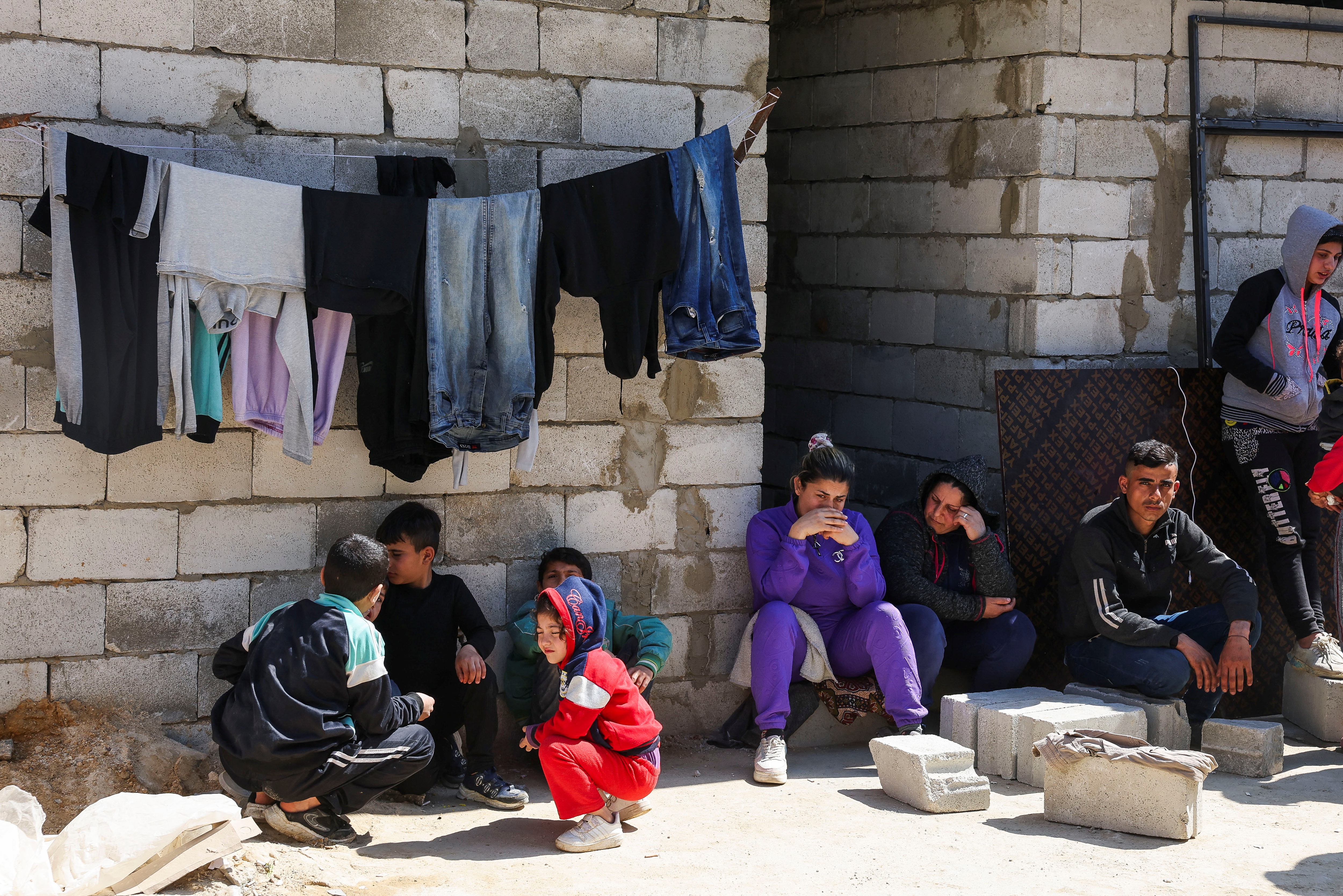 Syria xung đột đẫm máu, Nga mở căn cứ cho 9.000 người trú ẩn