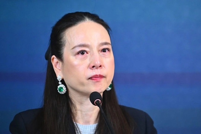 Bộ trưởng Thái Lan không cứu, Madam Pang và FAT có nguy cơ vỡ nợ