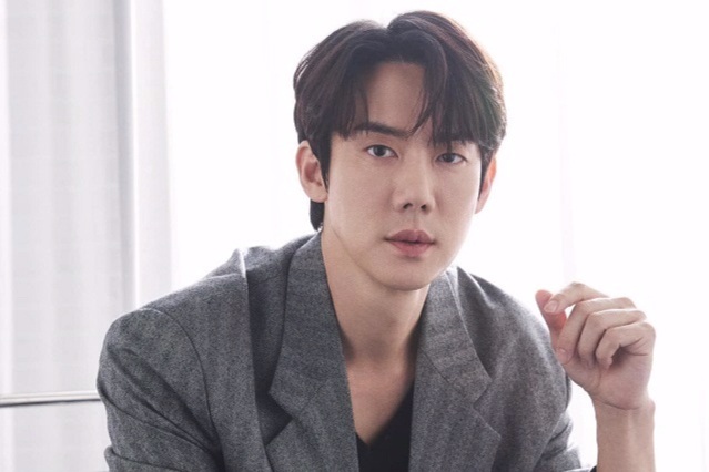 Tổng tài của "Khi điện thoại đổ chuông" Yoo Yeon Seok bị điều tra trốn thuế
