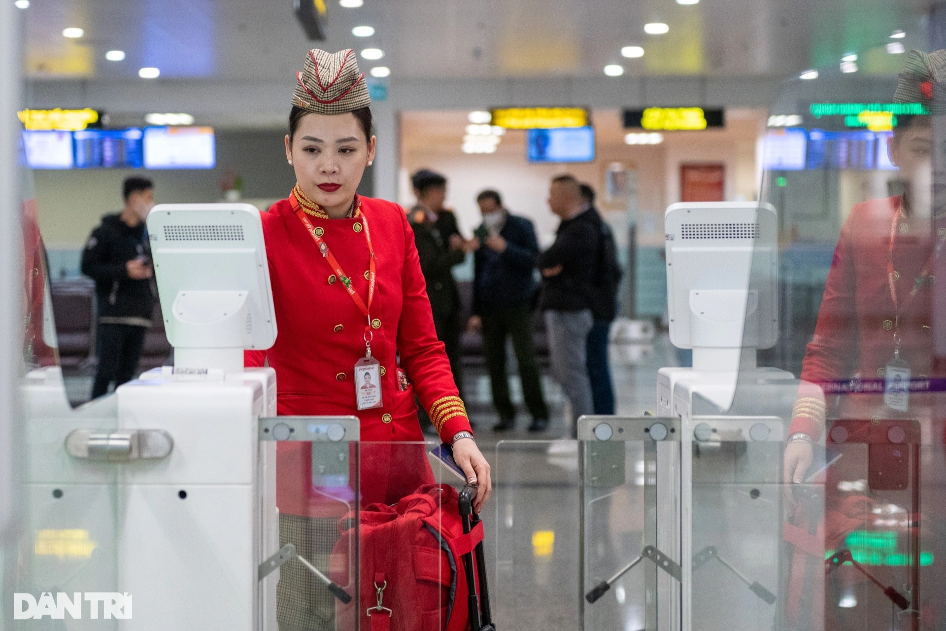 Toàn bộ sân bay, cửa khẩu phải ứng dụng công nghệ sinh trắc trong năm 2025