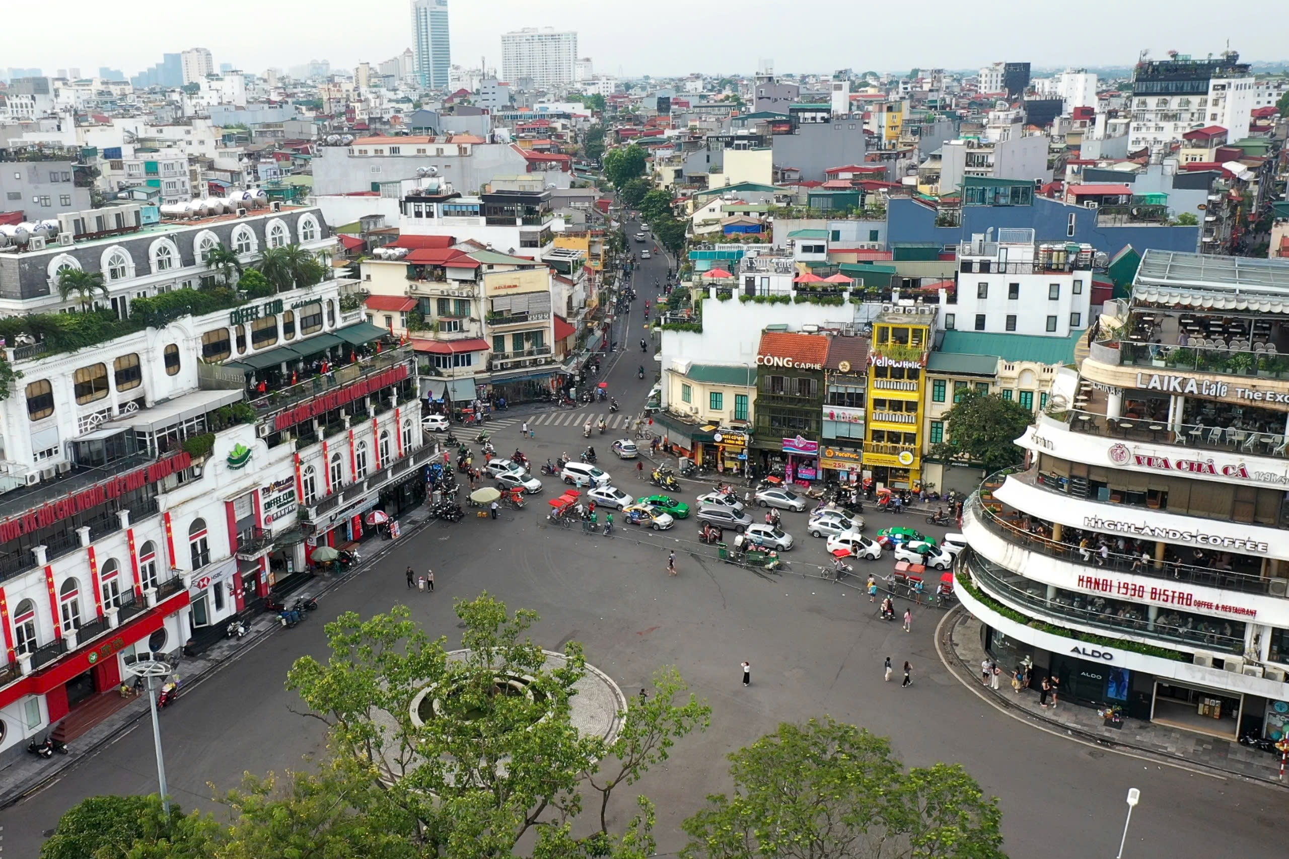 Hà Nội phân luồng giao thông khu vực quảng trường Đông Kinh - Nghĩa Thục