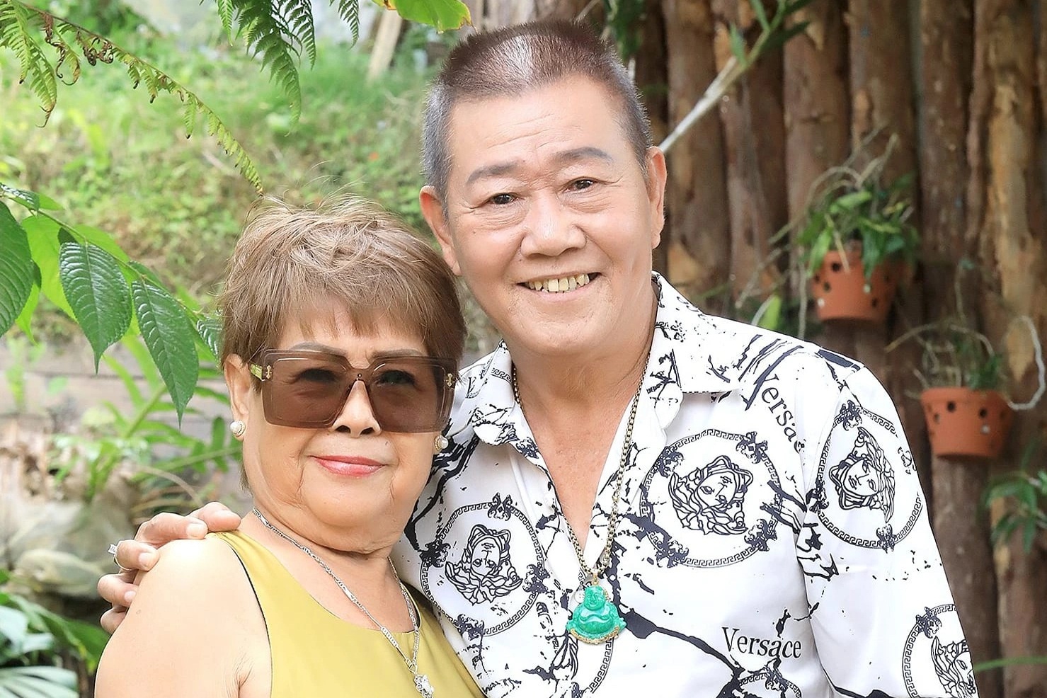 Nghệ sĩ Vũ Thanh thời trẻ lầm lỡ, về già đau đớn nhìn vợ nguy kịch