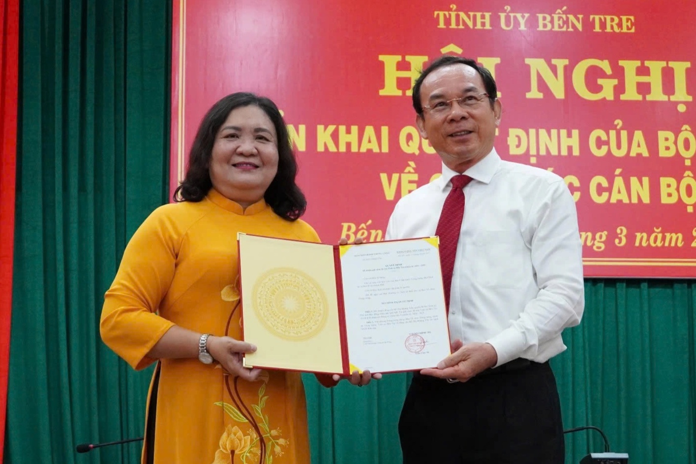 Bà Hồ Thị Hoàng Yến giữ chức Bí thư Tỉnh ủy Bến Tre