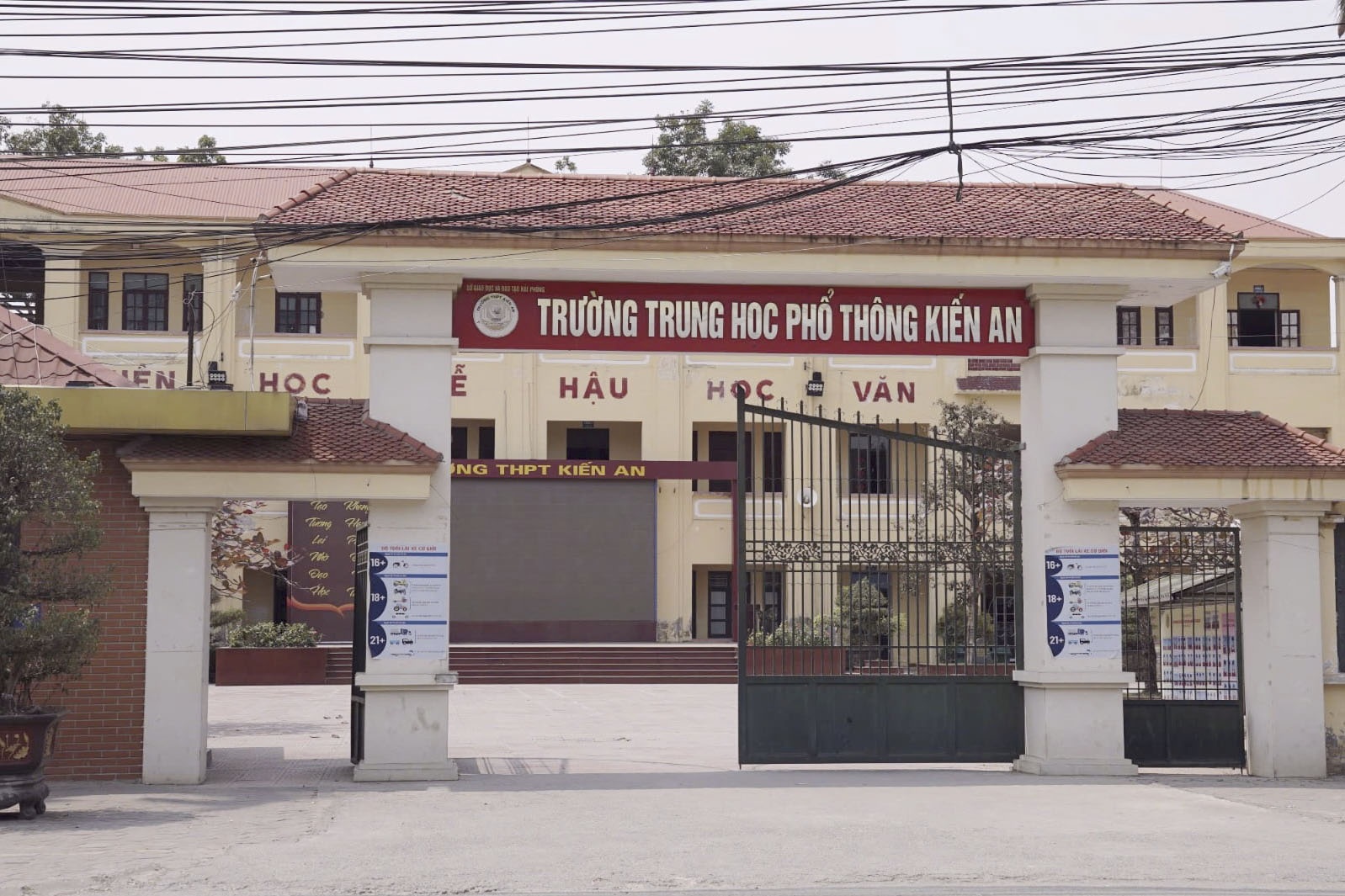 Vụ chú chó bị trói ở trường học: Nhân viên bảo vệ xin nghỉ việc