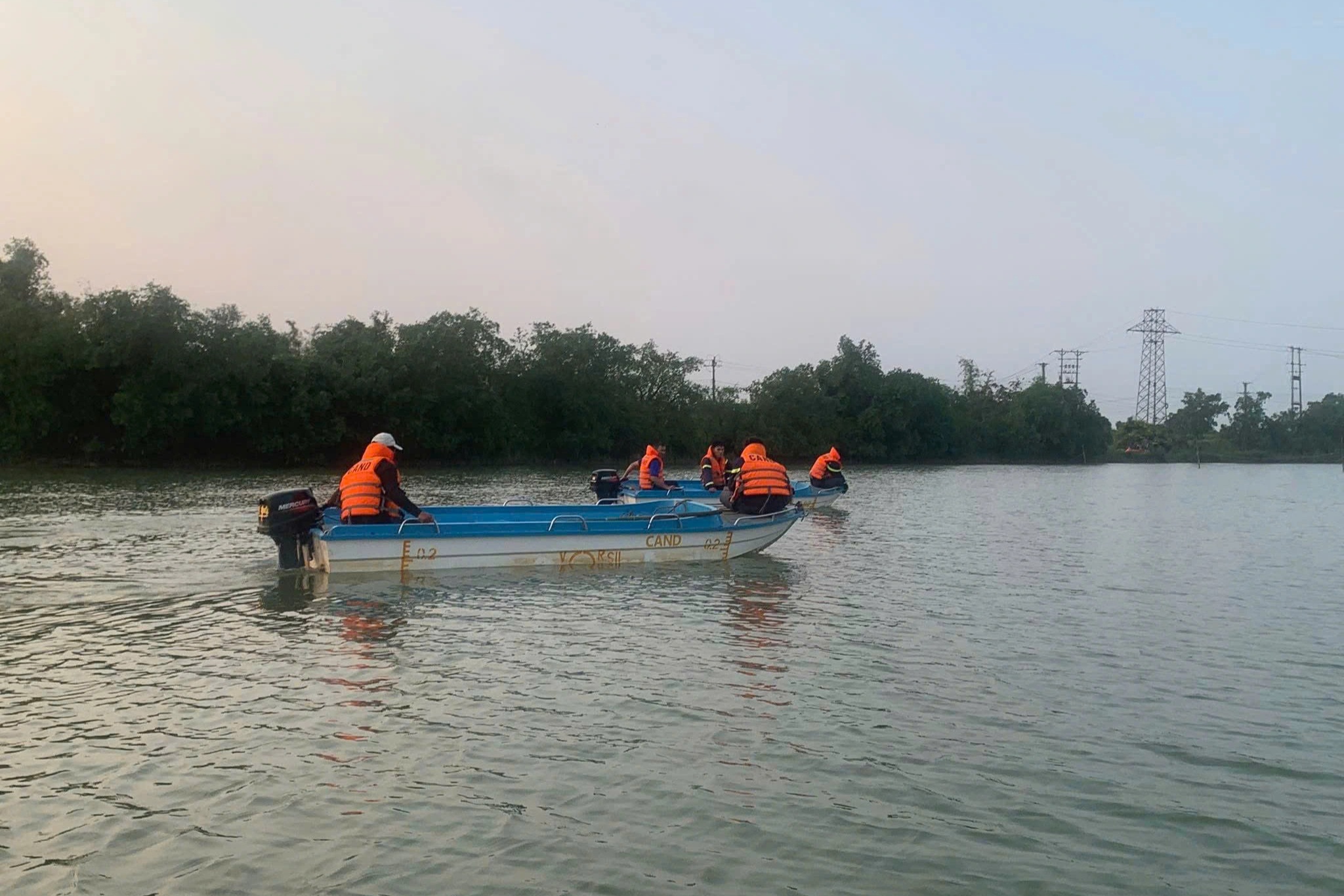 Bé gái 12 tuổi mất tích, được phát hiện tử vong trên sông Bến Hải