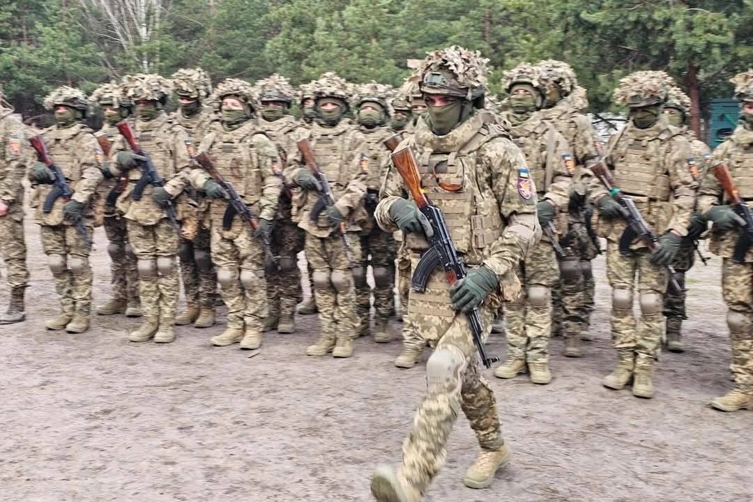 Ukraine phản công bẻ gọng kìm của Nga siết quanh thành trì chiến lược