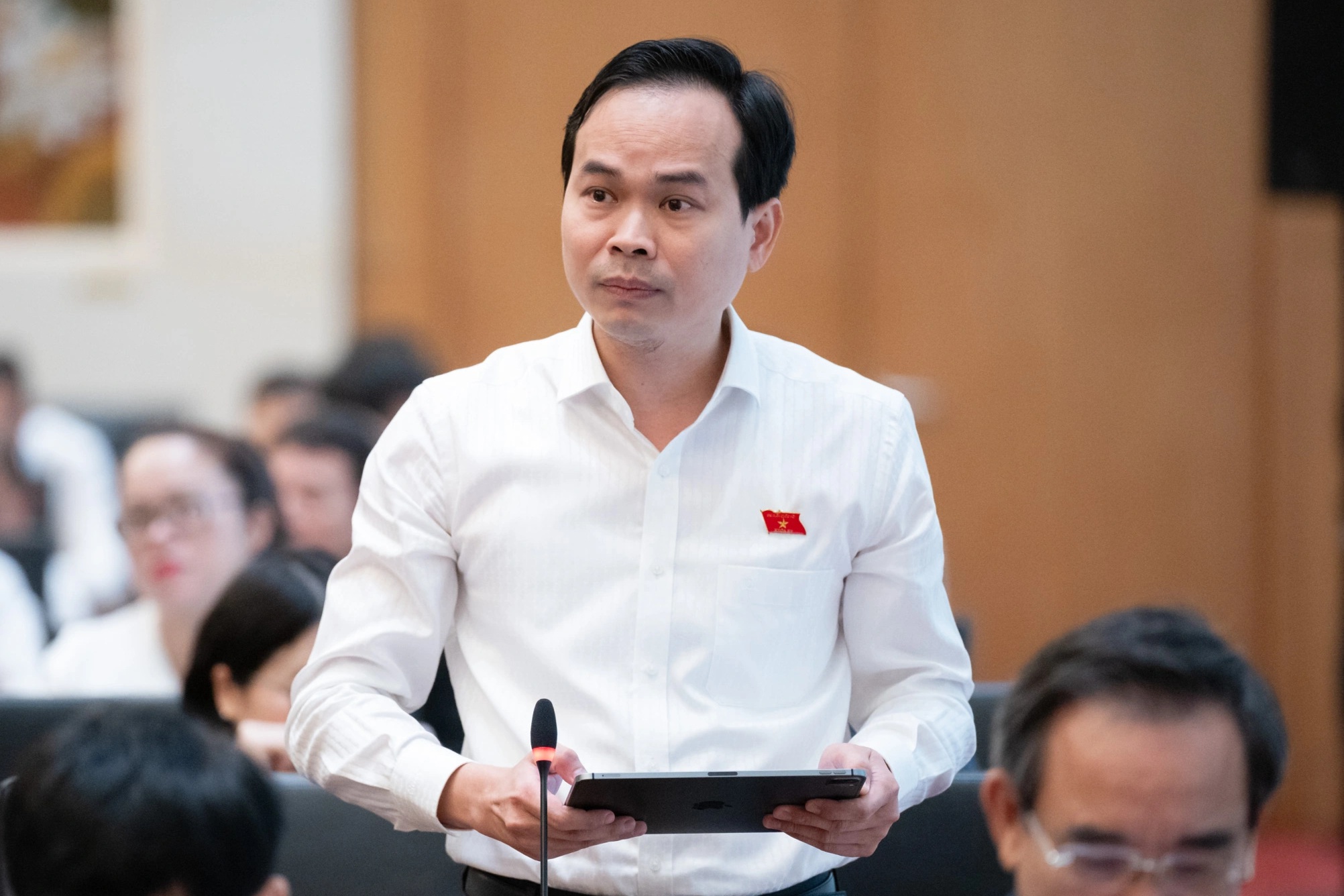 Đại biểu lo thất thu ngân sách, tăng hàng lậu nếu áp thuế mạnh với rượu bia