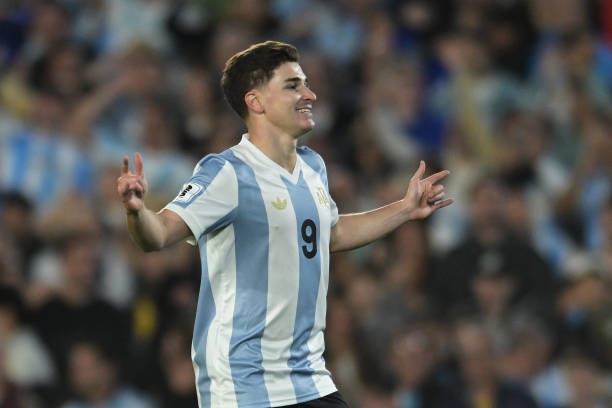 Argentina giành vé dự World Cup 2026, Alvarez mỉa mai cầu thủ Brazil