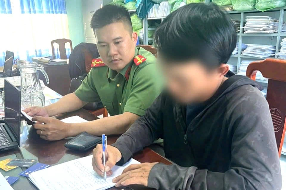 Người quản trị nhóm "cười vui mỗi ngày" bị phạt vì không quản nội dung