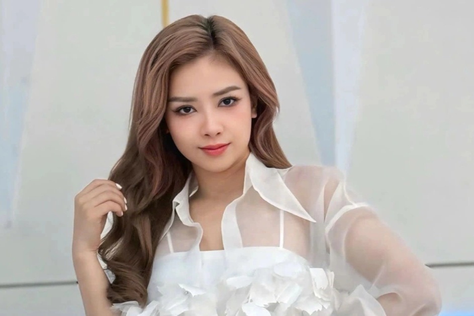 Dương Hoàng Yến bức xúc vì bị đồn qua đời sau khi liệt dây thần kinh số 7
