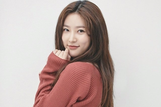 Gia đình Kim Sae Ron tung bằng chứng Kim Soo Hyun hẹn hò trẻ vị thành niên