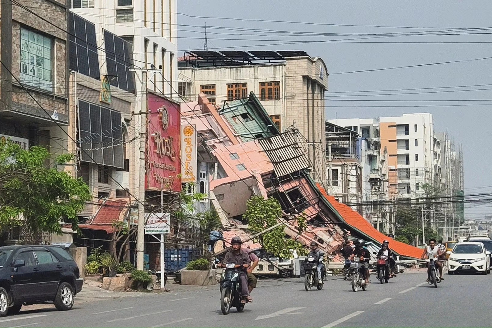 Động đất mạnh ngang 334 bom nguyên tử ở Myanmar, số người chết vượt 1.000