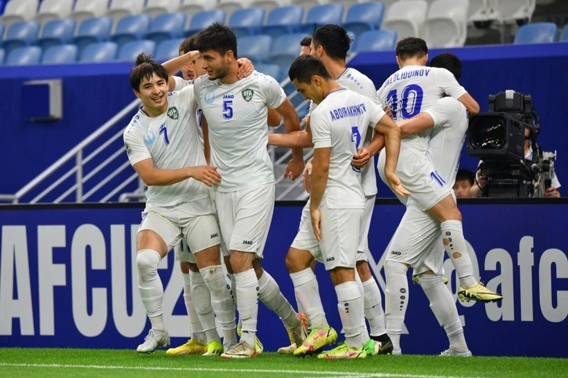 Thế hệ Thường Châu giúp Uzbekistan tiến gần tấm vé dự World Cup lịch sử