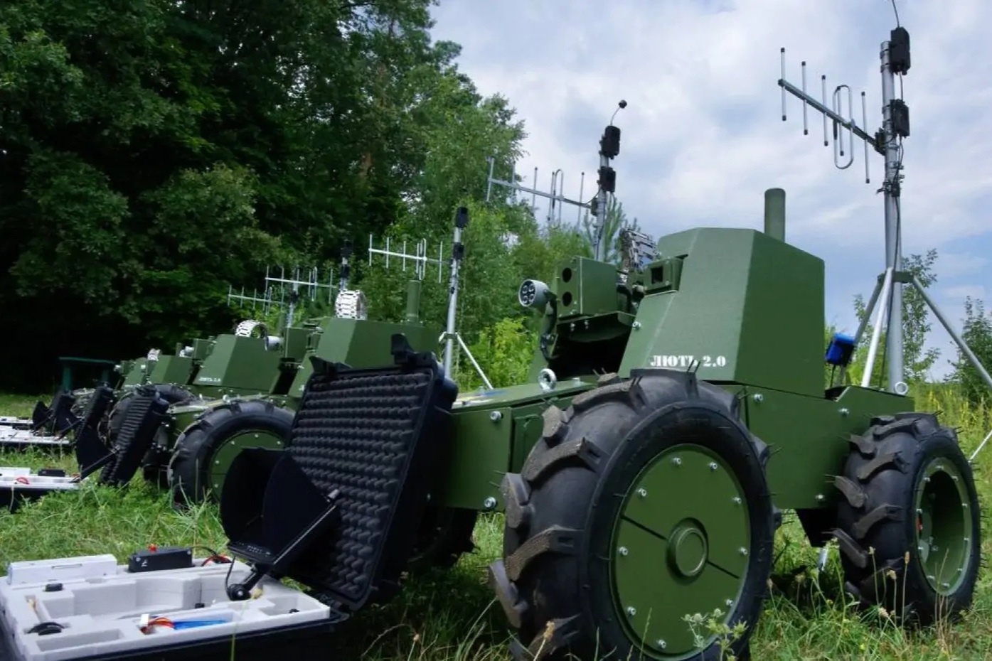 Ukraine tung đội quân 15.000 robot bù đắp "cơn khát" binh sĩ