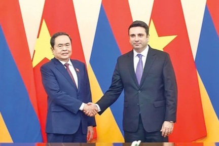 Chủ tịch Quốc hội Trần Thanh Mẫn hội đàm với Chủ tịch Quốc hội Armenia