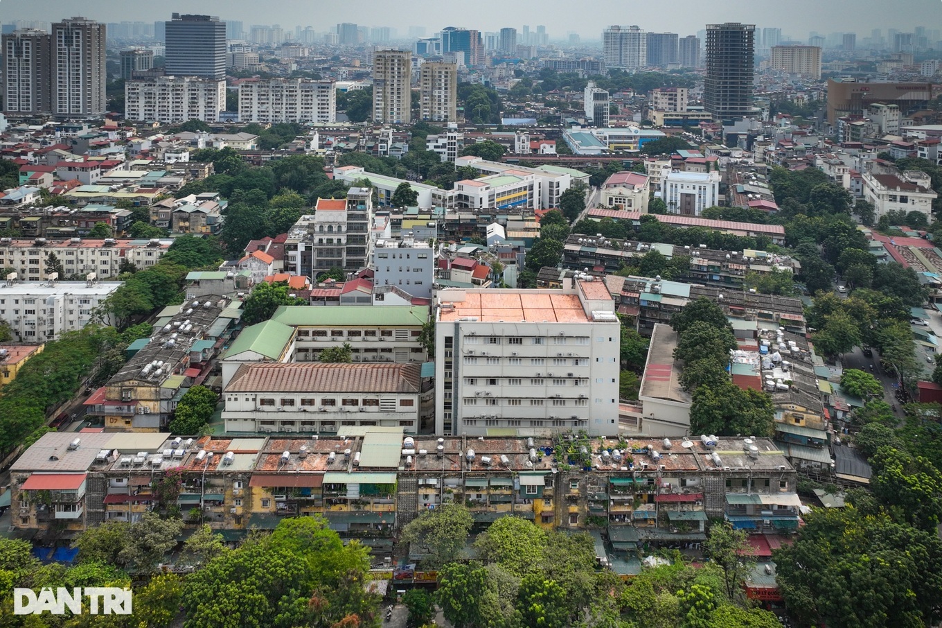 Hà Nội dự kiến xây lại 30 tòa chung cư cũ thành 2 tòa cao tầng