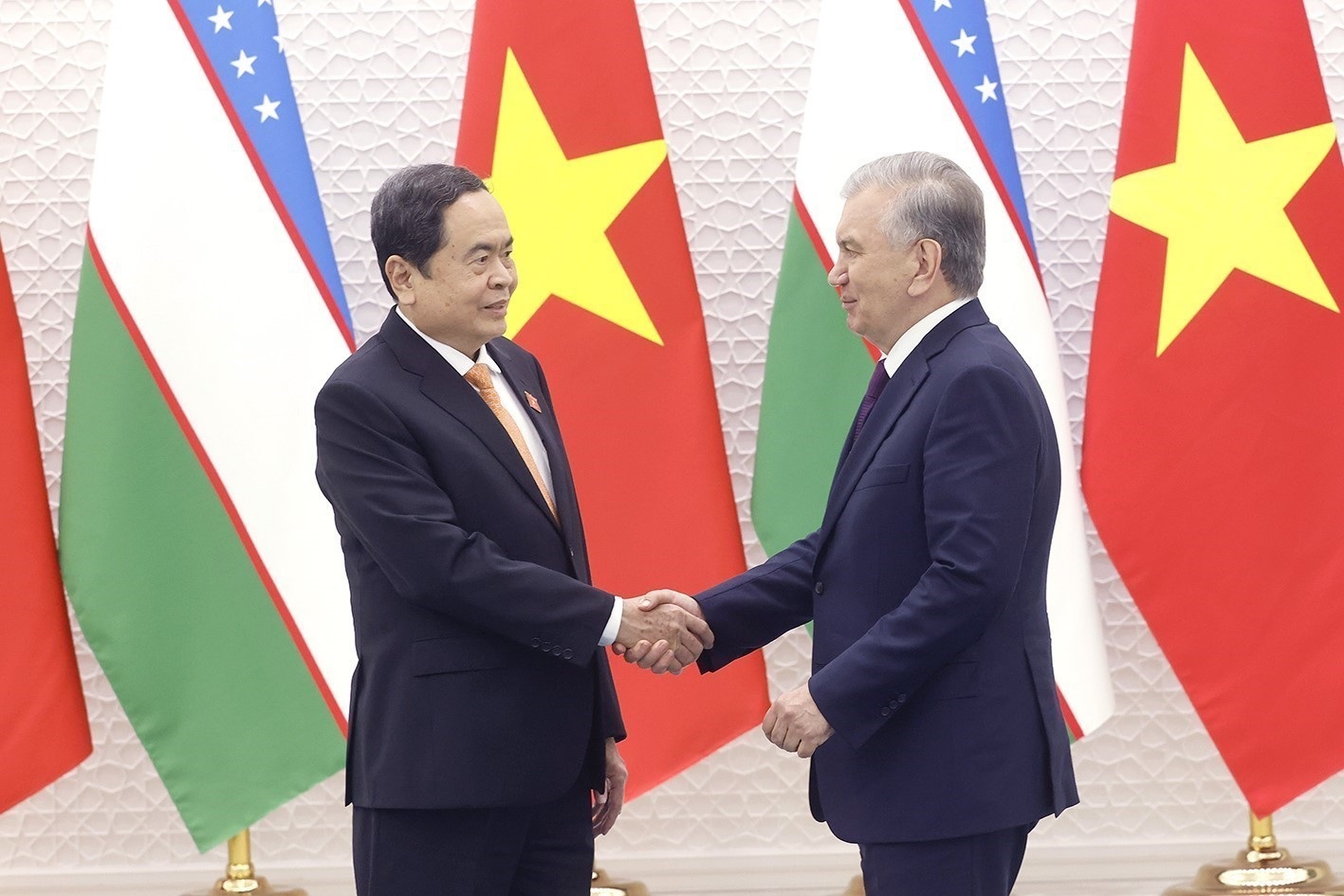 Chủ tịch Quốc hội: Thúc đẩy hơn nữa quan hệ hữu nghị truyền thống với Uzbekistan