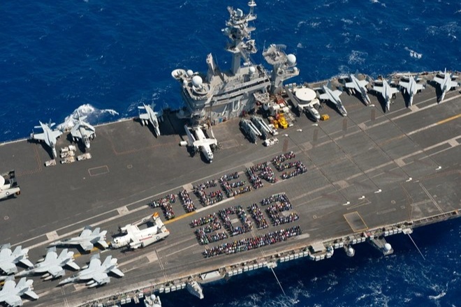 Tàu sân bay thứ hai của Mỹ có mặt tại Trung Đông