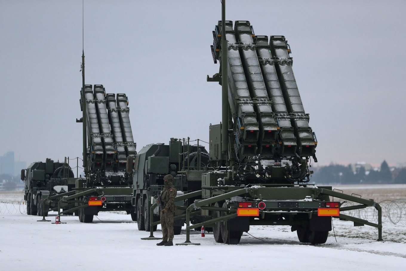 Ukraine sẵn sàng chi 15 tỷ USD mua 10 lá chắn Patriot từ Mỹ