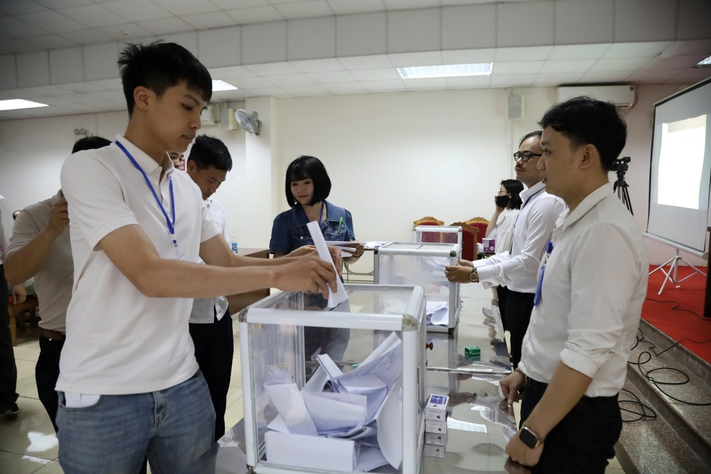 Đấu giá 28 lô đất tại huyện Mê Linh: Giá trúng cao nhất 55 triệu đồng/m2