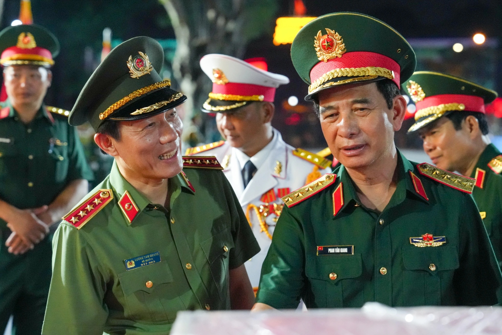 Bộ Quốc phòng và Bộ Công an kiểm tra hợp luyện diễu binh, diễu hành ở TPHCM