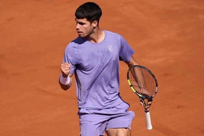 Alcaraz đối đầu Holger Rune ở chung kết Barcelona Open 2025