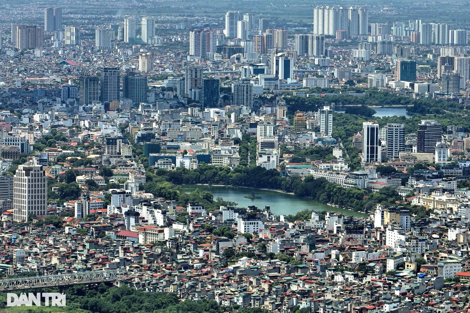 Phường, xã mới ở Hà Nội có bao nhiêu cán bộ và phòng chuyên môn?