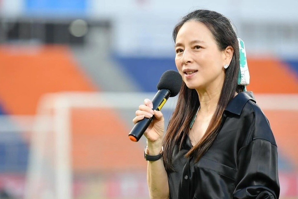 Madam Pang "ra tay nghĩa hiệp", tự bỏ 20 tỷ đồng giúp LĐBĐ Thái Lan trả nợ