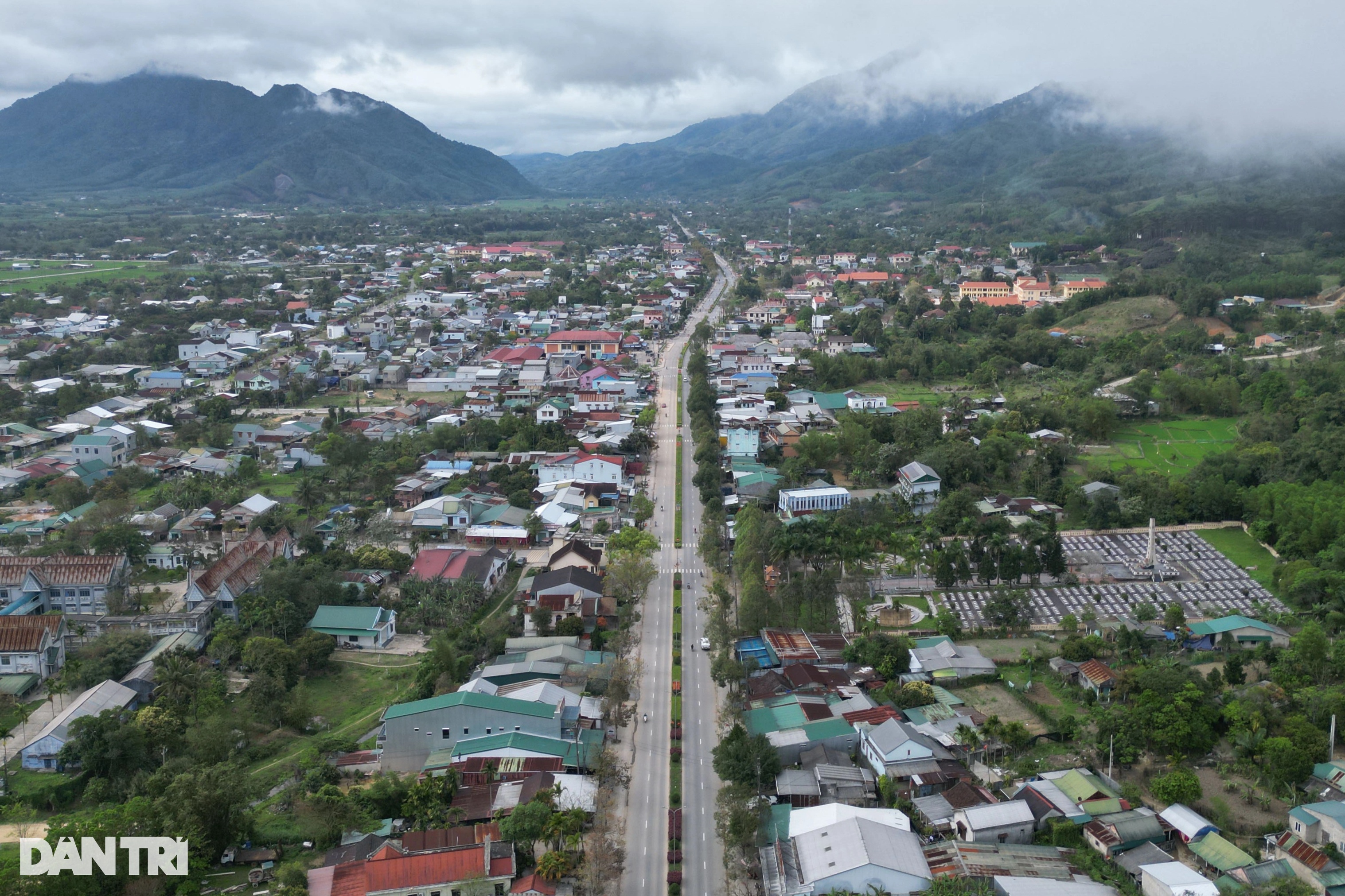 Thành phố Huế thông qua đề án sắp xếp đơn vị cấp xã