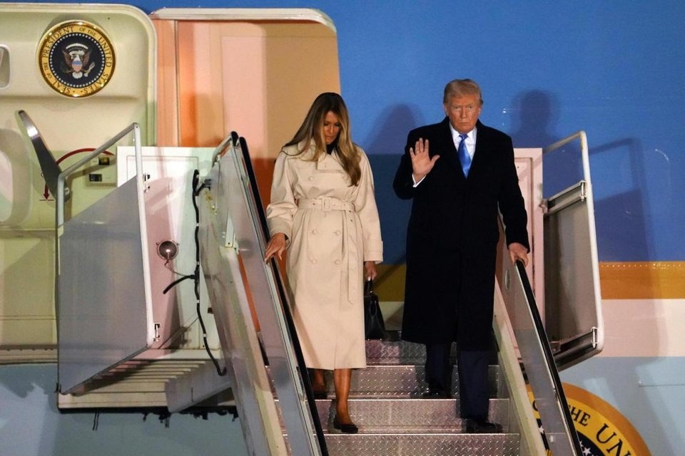 Ông Trump tổ chức sinh nhật cho Phu nhân Melania trên chuyên cơ