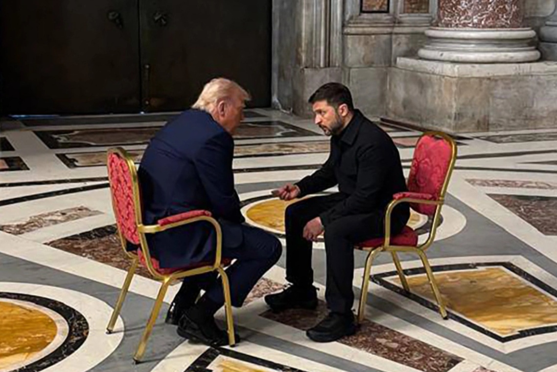 Ukraine "tiến thoái lưỡng nan" sau khi ông Trump nêu quan điểm về Crimea
