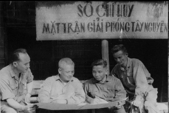 "Đòn điểm huyệt" trong mùa Xuân đại thắng