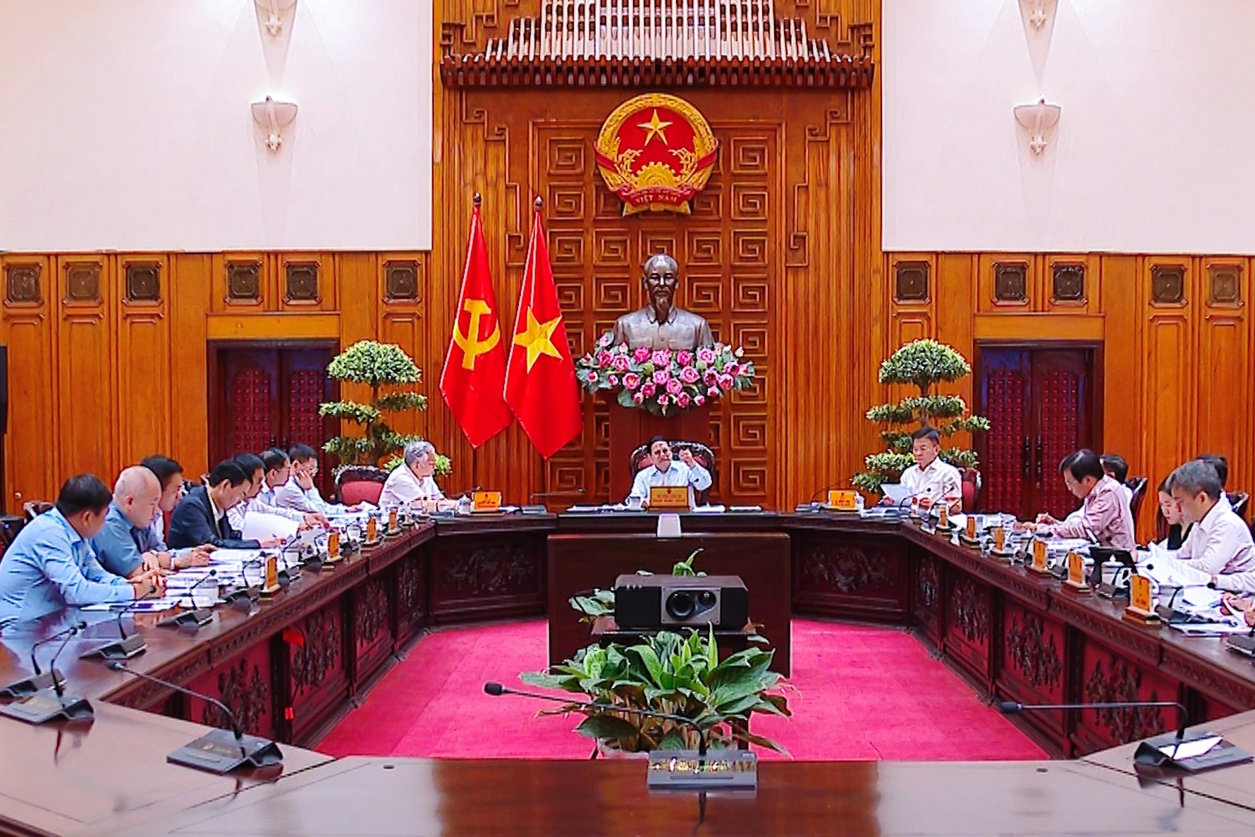 Thường trực Chính phủ cho ý kiến về 4 nội dung quan trọng