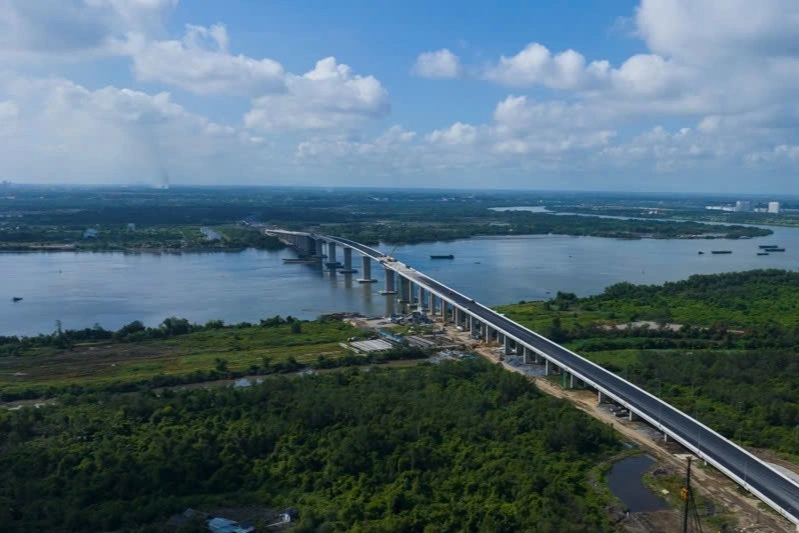 Thông xe kỹ thuật cầu lớn nhất Vành đai 3 TPHCM