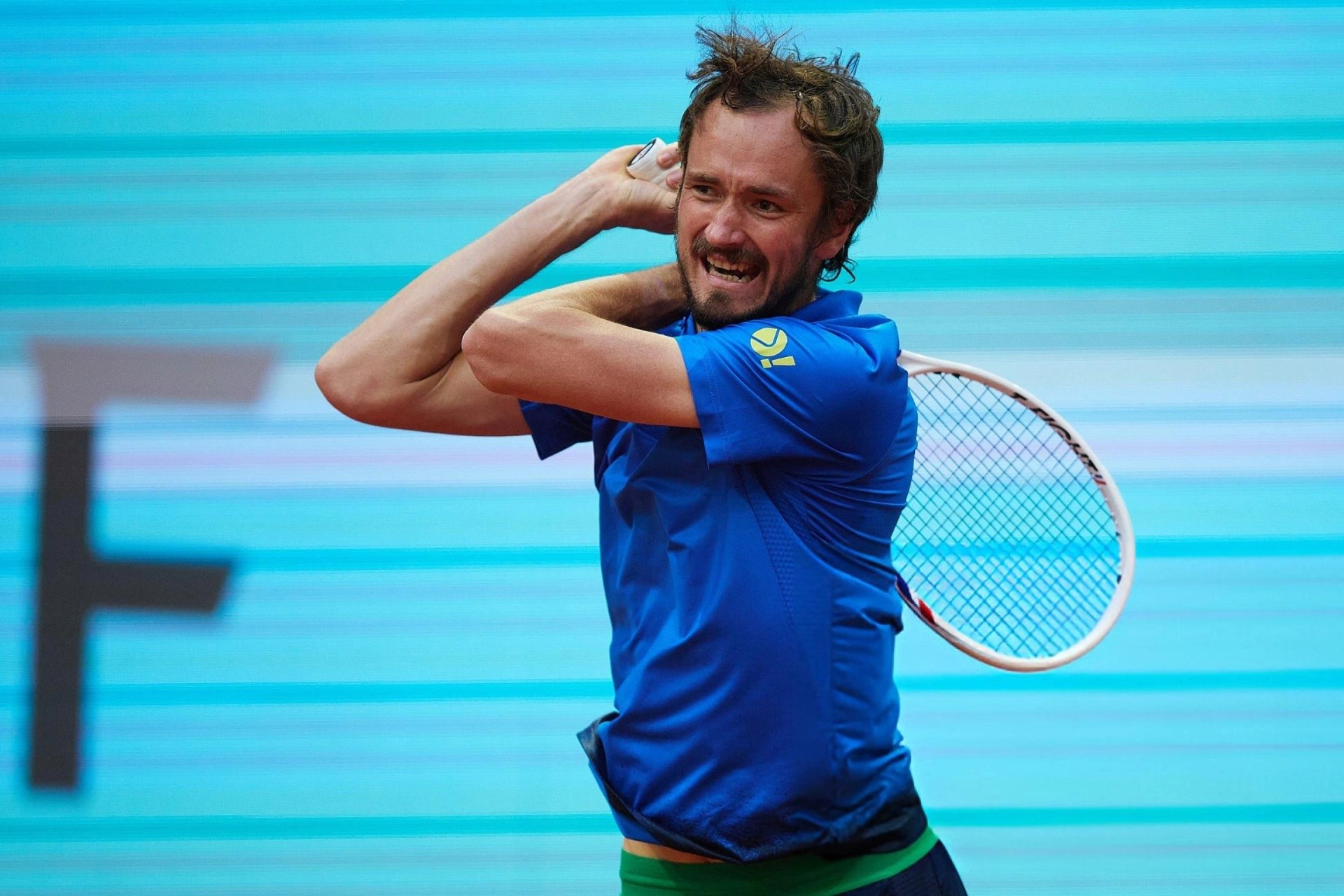 Zverev bị loại bởi "khắc tinh" Cerundolo, Medvedev vào tứ kết Madrid Open
