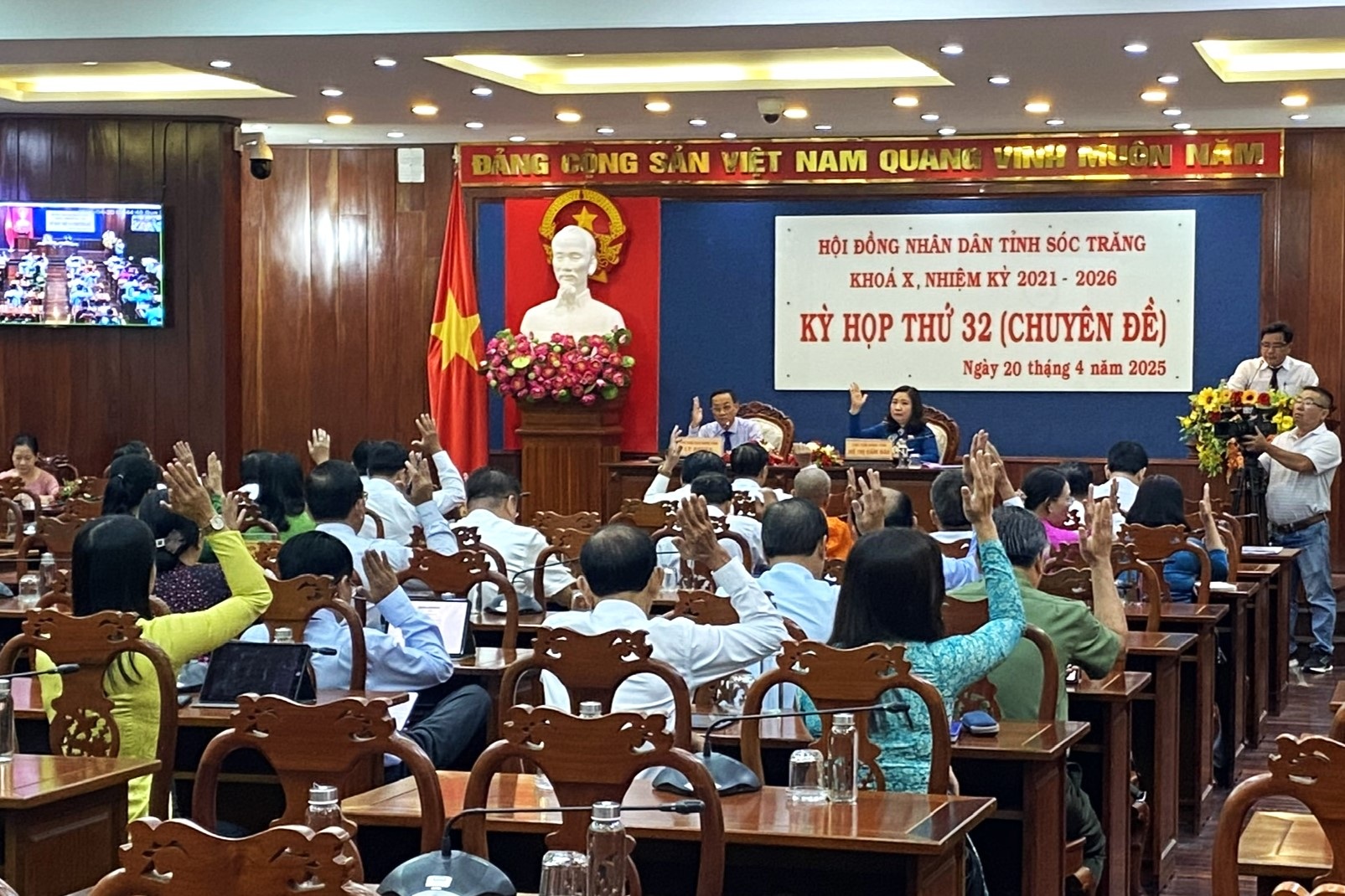 Không bố trí cán bộ từng bị kỷ luật giữ chức vụ cao hơn sau sáp nhập