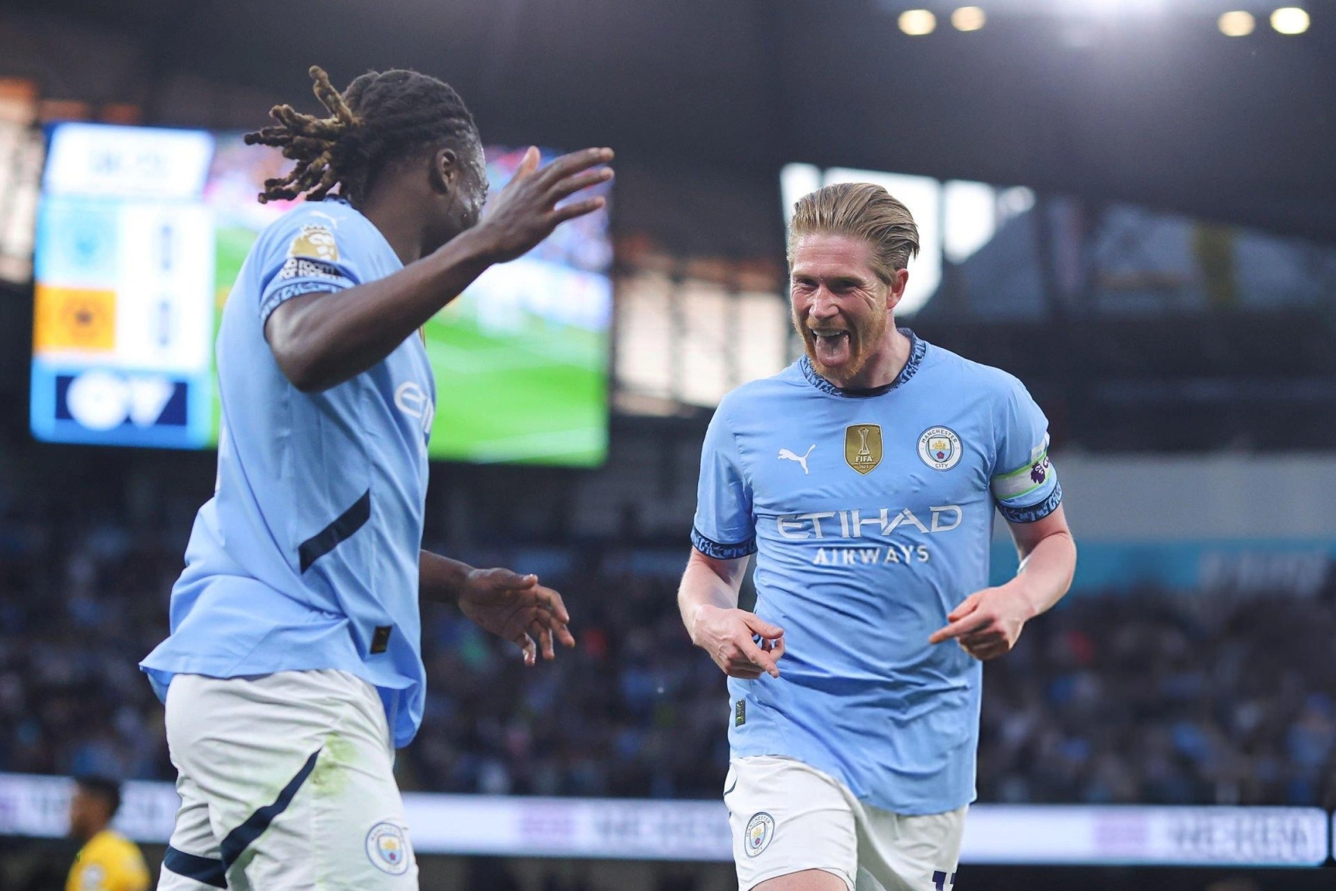 De Bruyne tỏa sáng, Man City rộng cửa dự Champions League