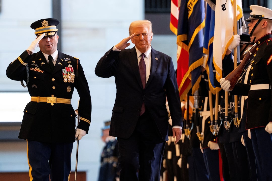 Ông Trump lên tiếng về ý tưởng duyệt binh trùng ngày sinh nhật