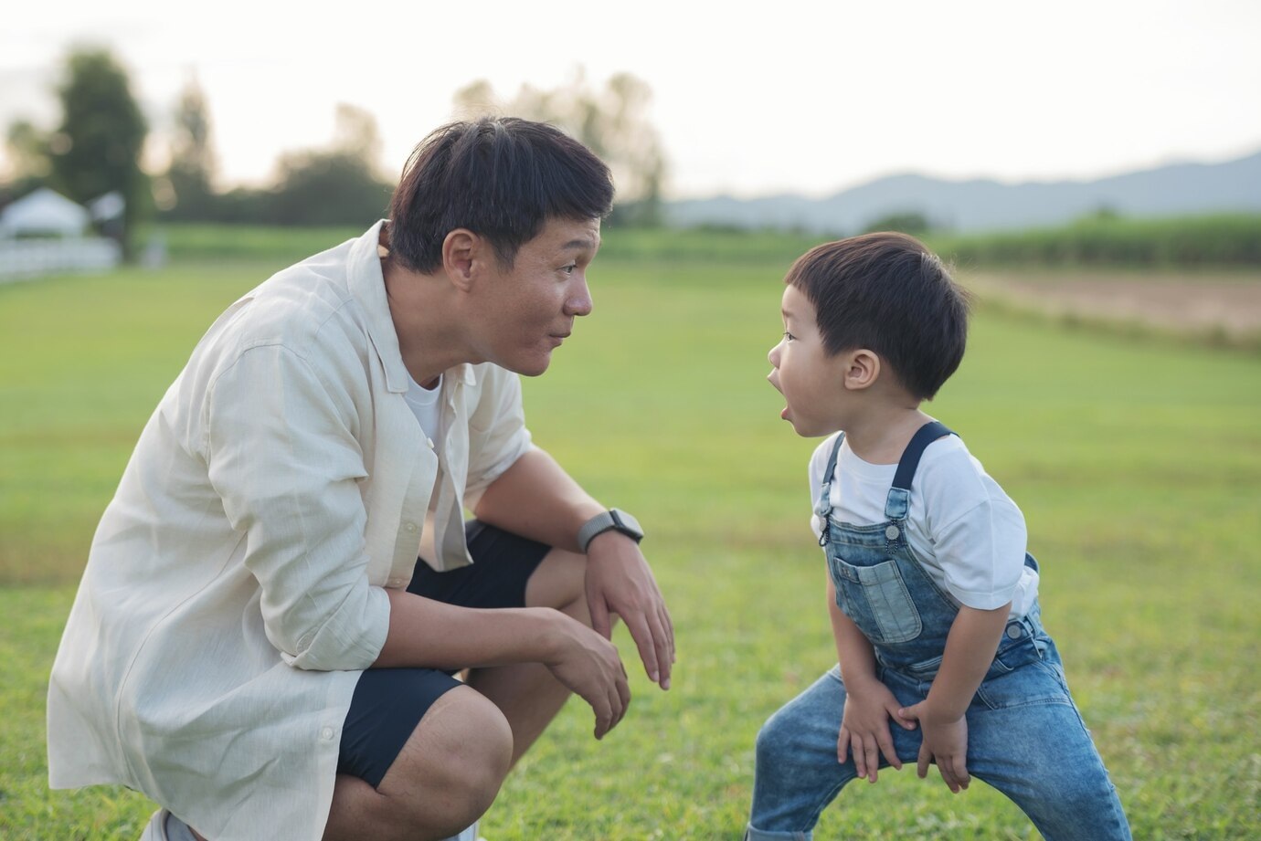 10 năm sống bên chồng, cuối cùng tôi thua đứa trẻ 4 tuổi và tiếng gọi "bố"