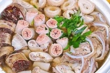 "Mới có thông tin sẽ kiểm tra, đi đến đâu cũng thông báo hết lòng xe điếu"