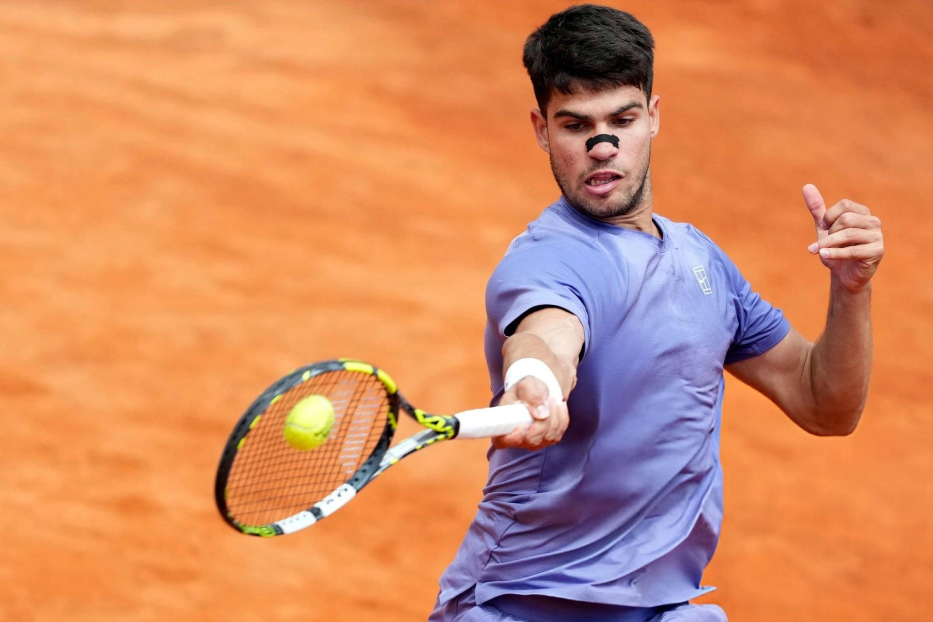 Alcaraz, Musetti khởi đầu suôn sẻ tại Italian Open