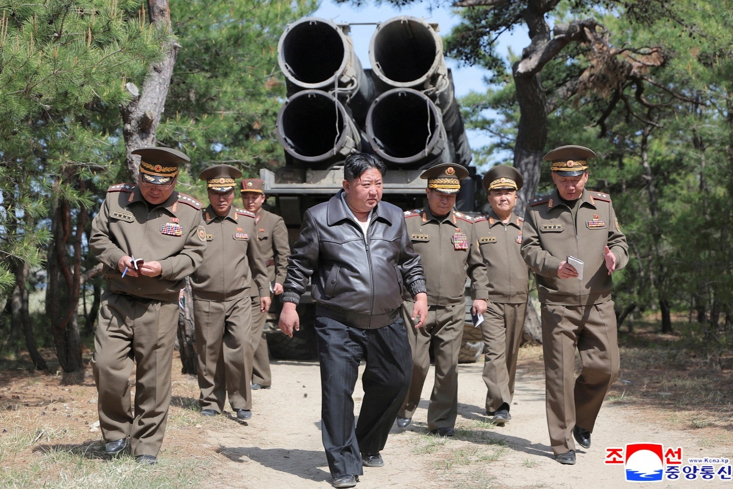 Ông Kim Jong-un: Lực lượng hạt nhân Triều Tiên sẵn sàng chiến đấu