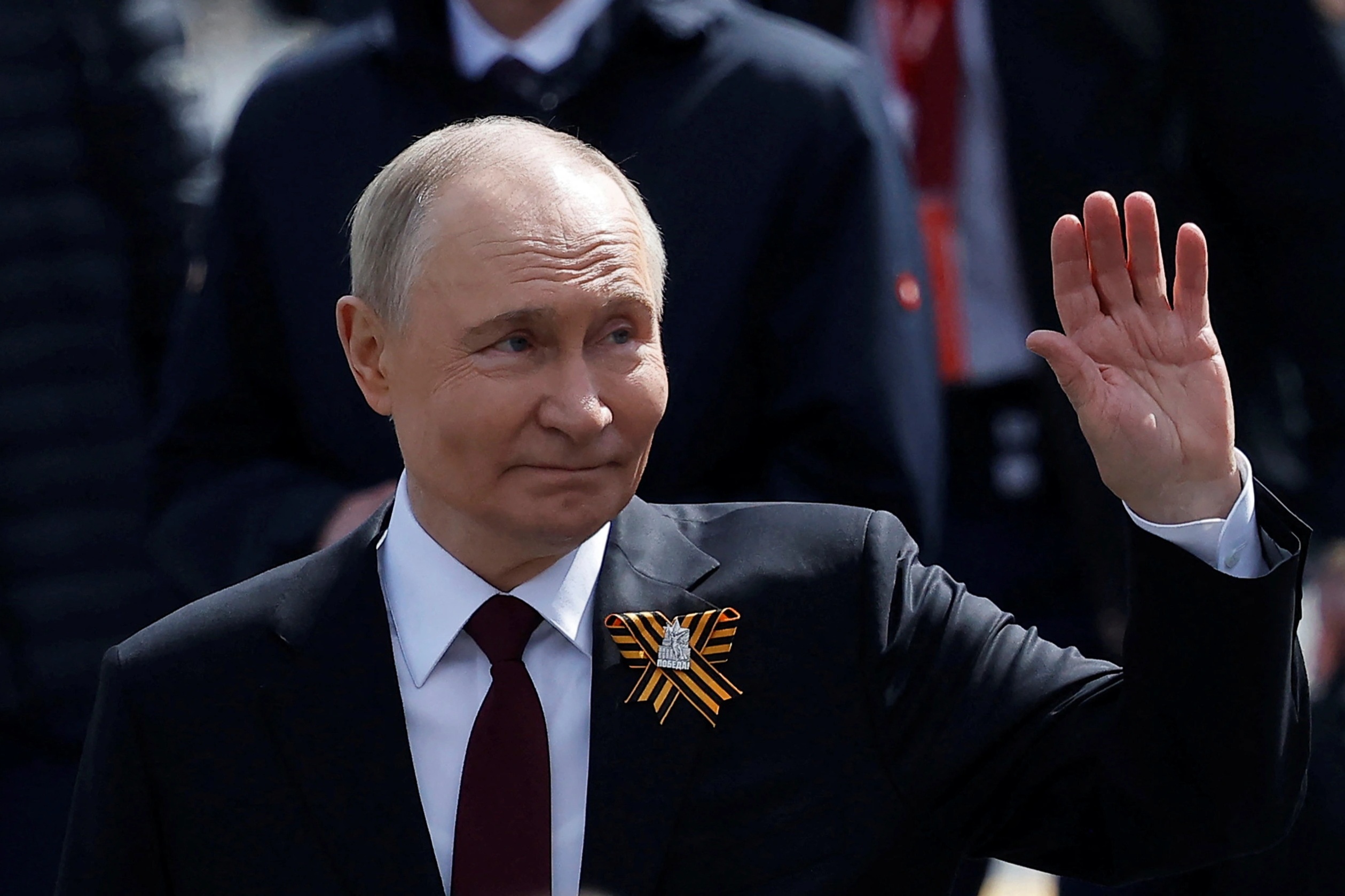 Ông Putin đề xuất đàm phán: Nước cờ ngoại giao tháo ngòi xung đột Ukraine