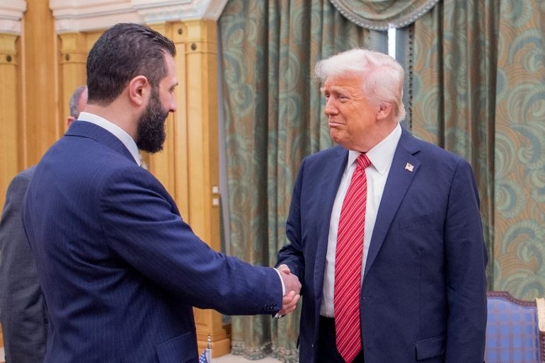 Ông Trump gặp Tổng thống lâm thời Syria sau thông báo dỡ bỏ trừng phạt