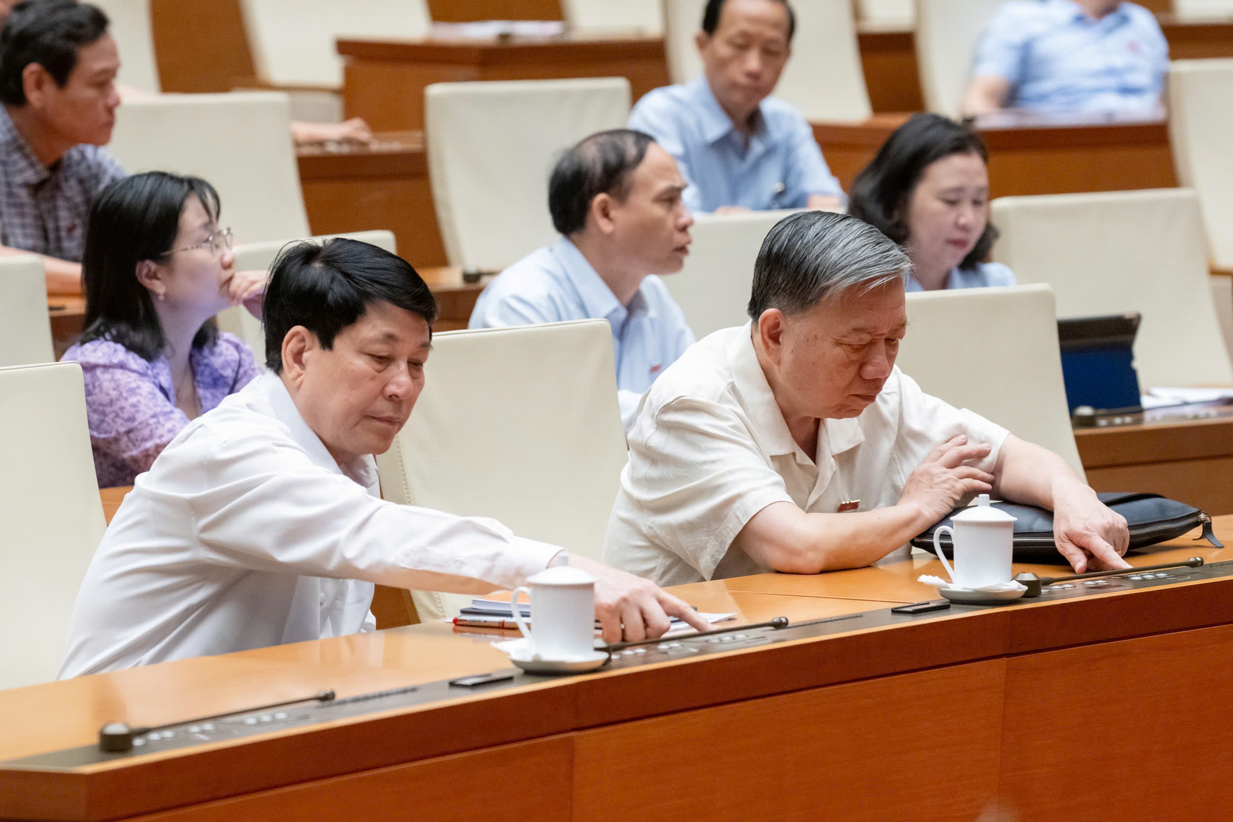 Chi ngân sách đào tạo 10.000 CEO, cho tư nhân làm dự án quan trọng quốc gia