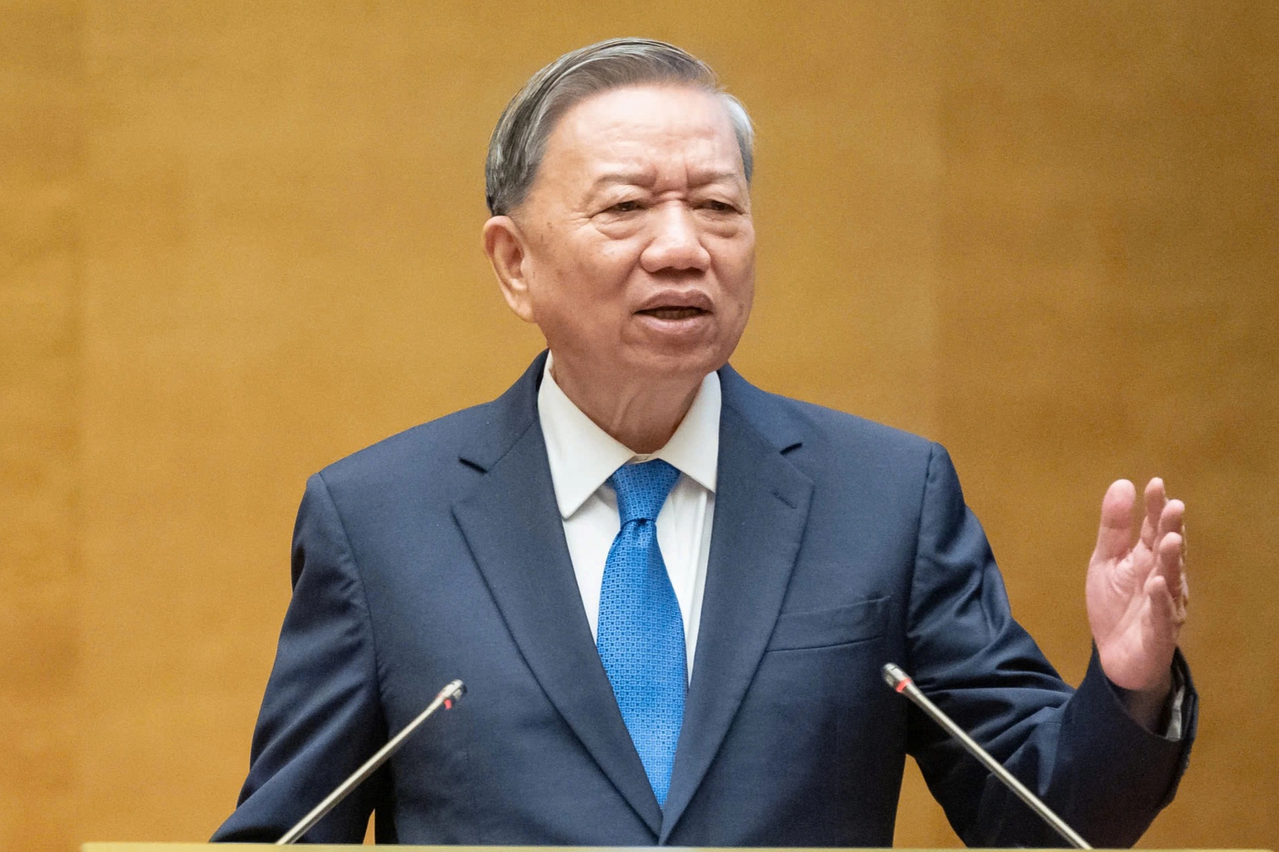 "Nhiều tỉnh phát triển nhờ xin ngân sách Trung ương, không thể phụ thuộc thế được"