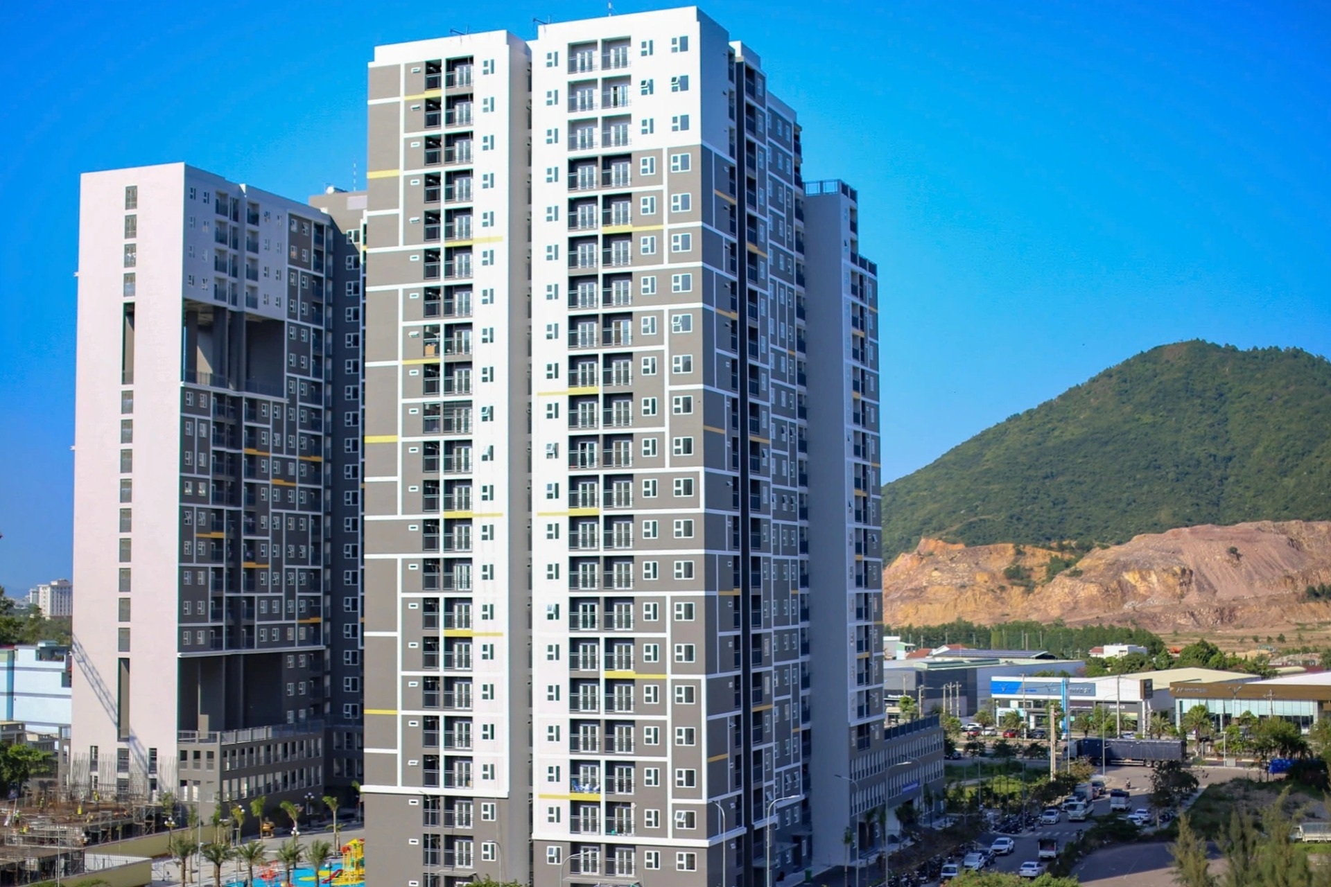 Tán thành giao chủ đầu tư dự án nhà ở xã hội không thông qua đấu thầu