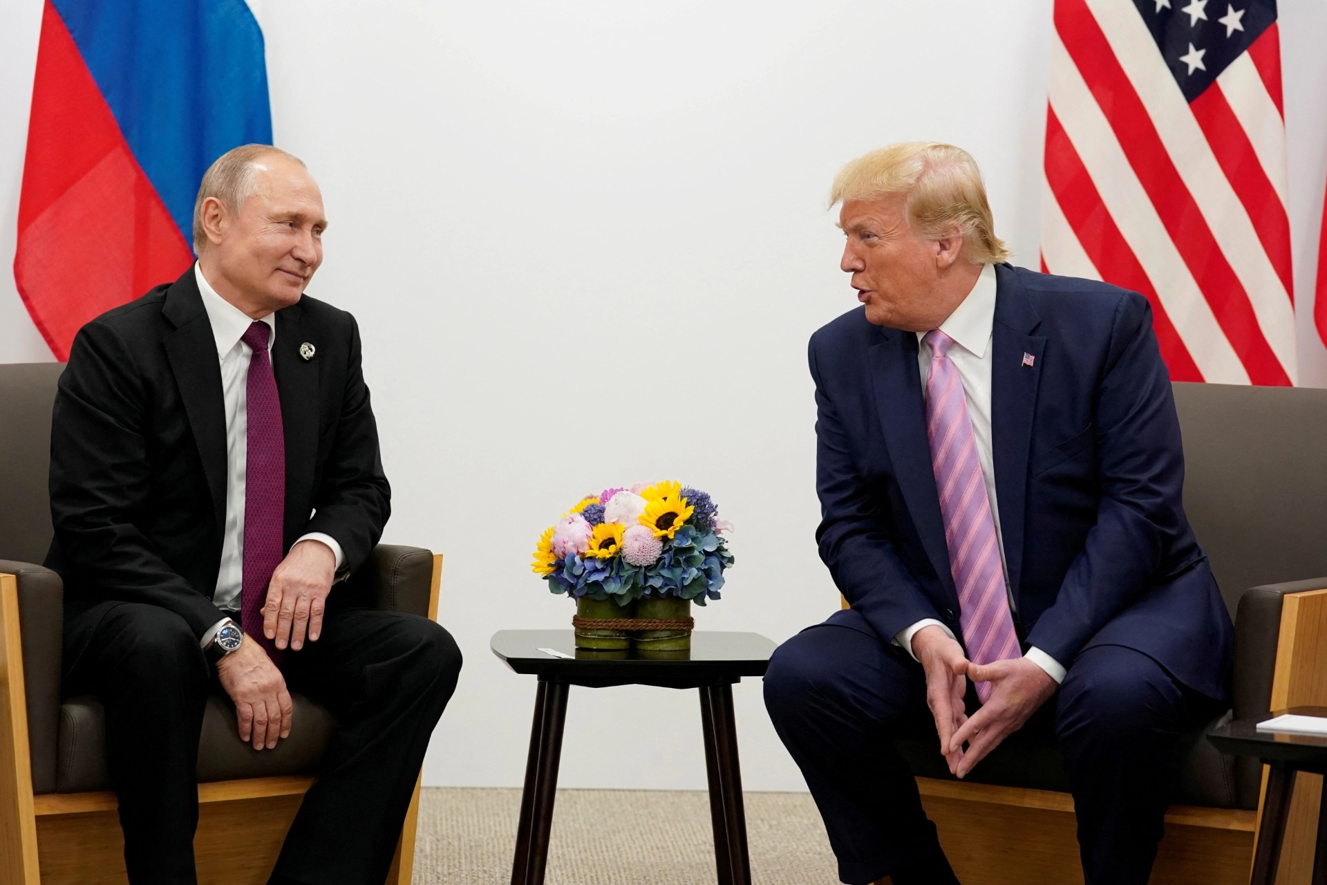 Tổng thống Trump, Putin công bố kết quả điện đàm